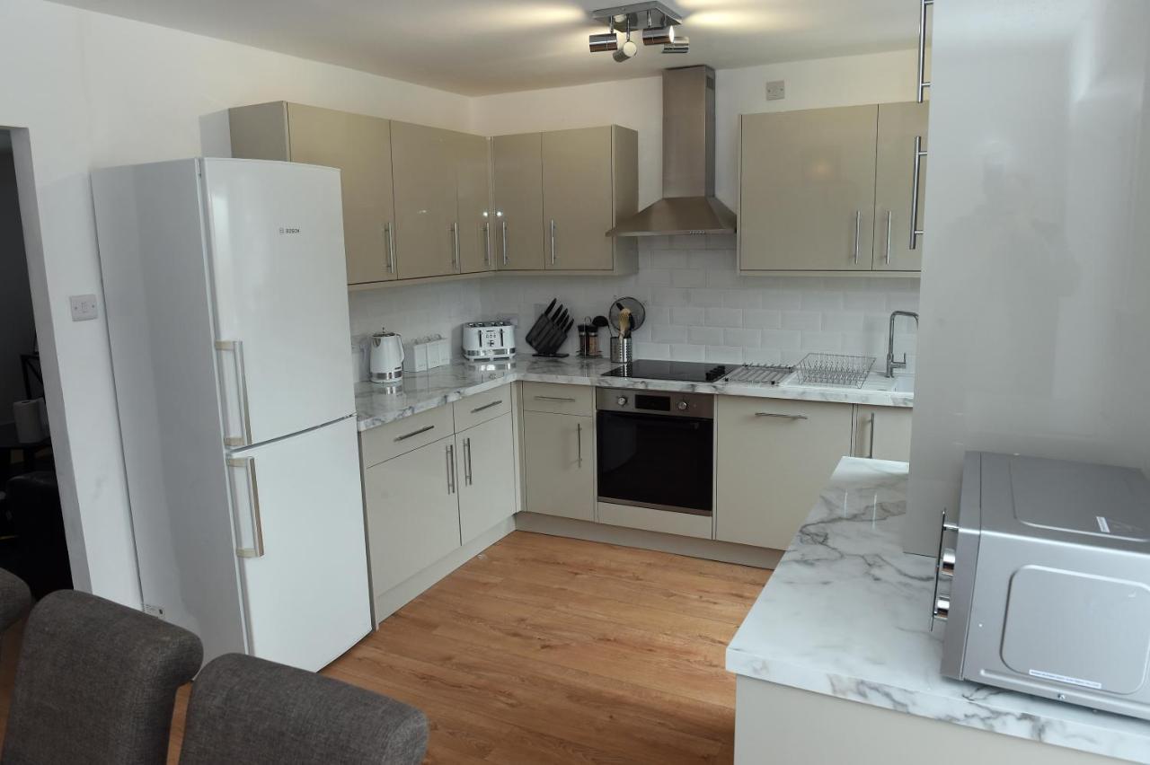 Вилла 99 Stoney Bank Drive Kiveton Park Экстерьер фото